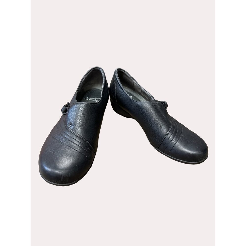 DANSKO women’s black leather slip on shoe size 8.5 SKU 6180